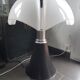 Lampe Pipistrello de Gae Aulenti pour la maison martinelli luce