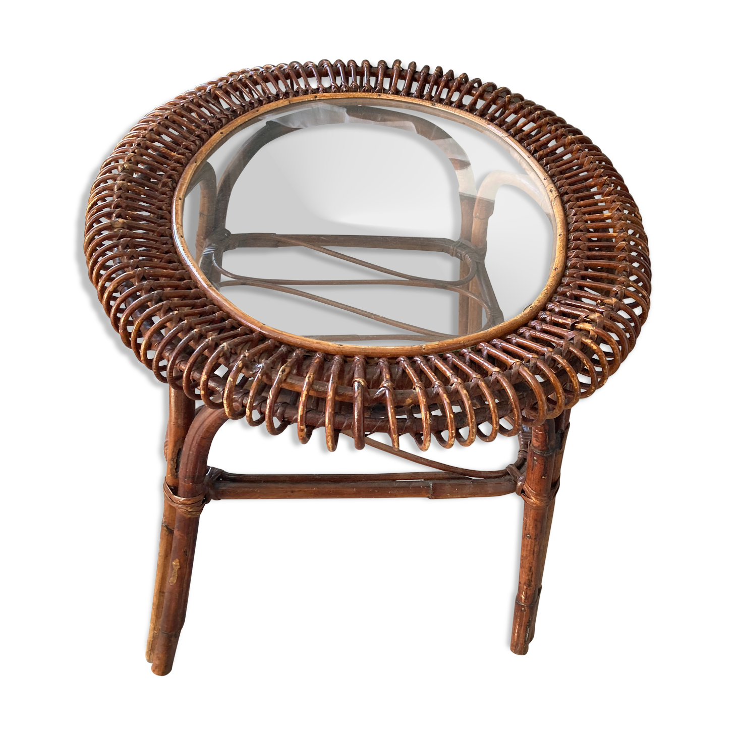 Rattan coffee table and glass in excellent condition