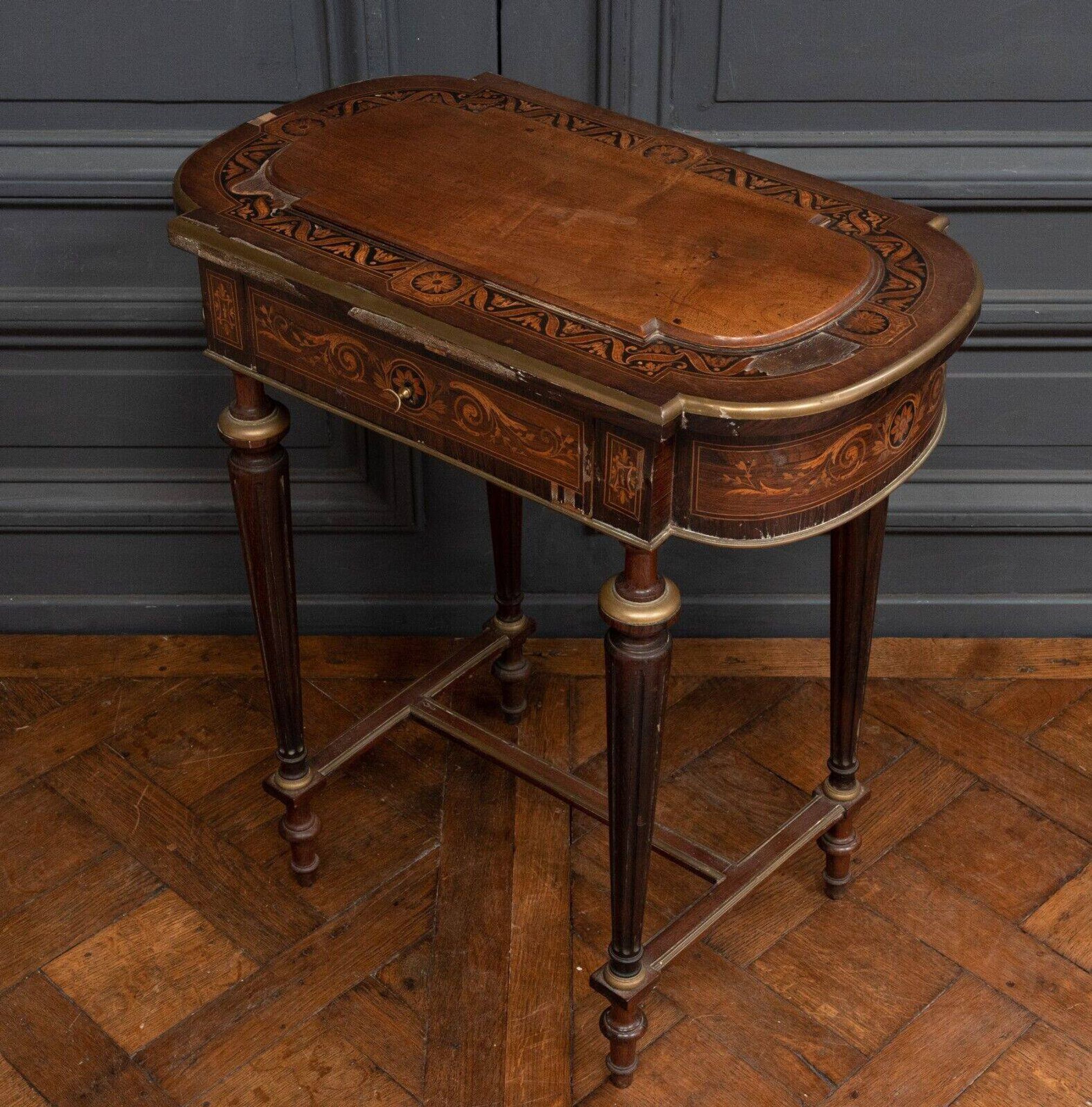 Napoleon III hairdresser worker marquetry 4 feet decorated with bronze