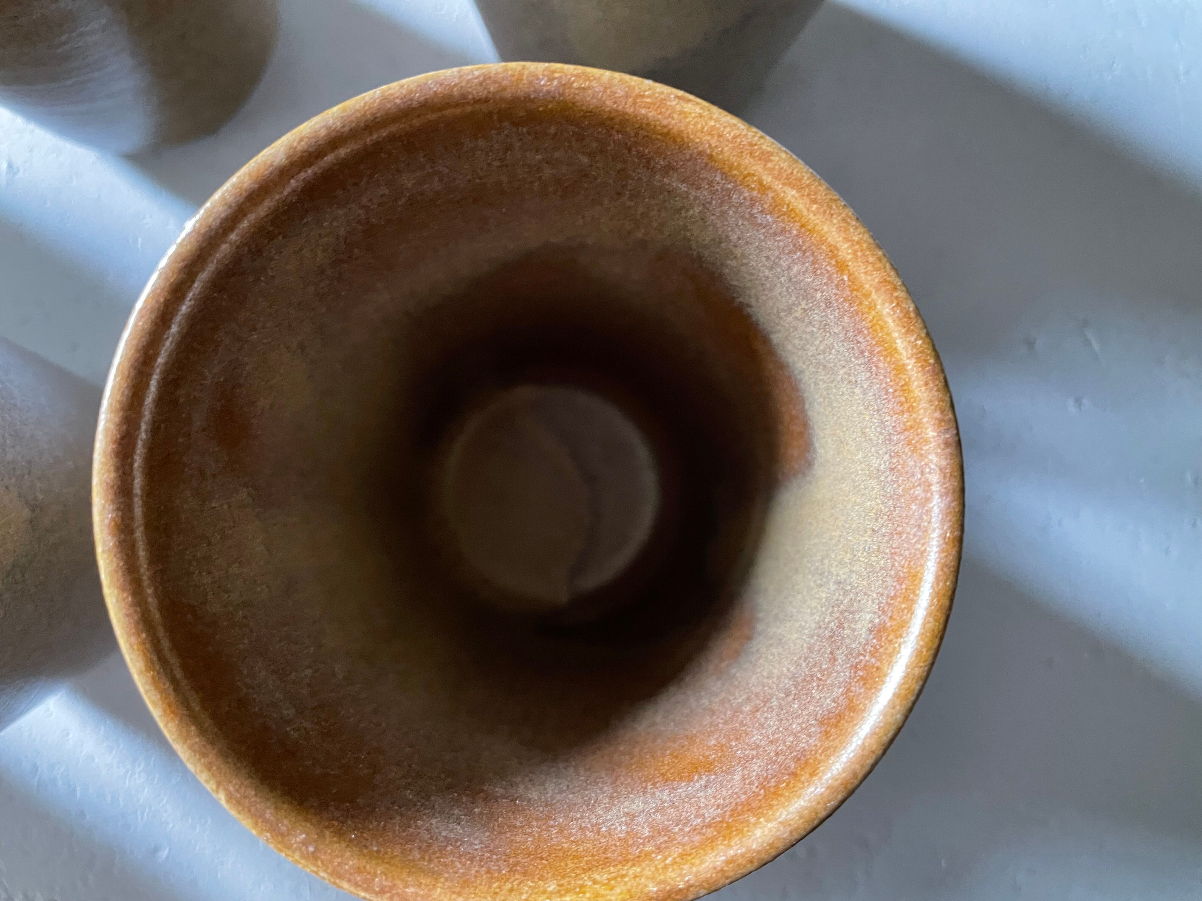 Digoin sandstone cups