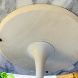 Eero Saarinen coffee table, oval, "Tulip" by Knoll International, circa 70's