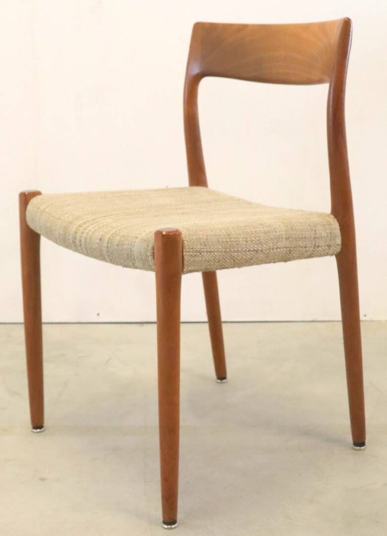 Suite de 6 chaises Niels O Möller modèle 77' Dukkerup