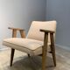 Paire de fauteuils 366, conçus par J. Chierowski