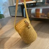 Vichy curist glass graduated in his leather and straw bag