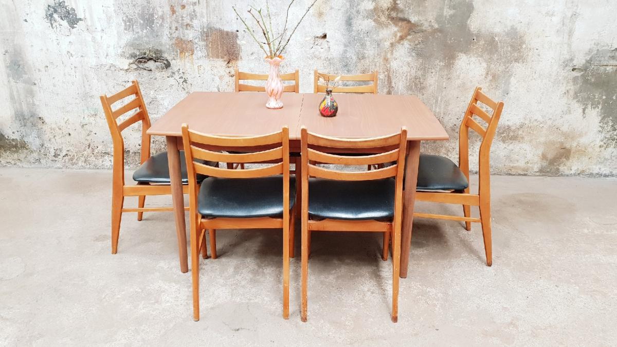 Scandinavian table extansible