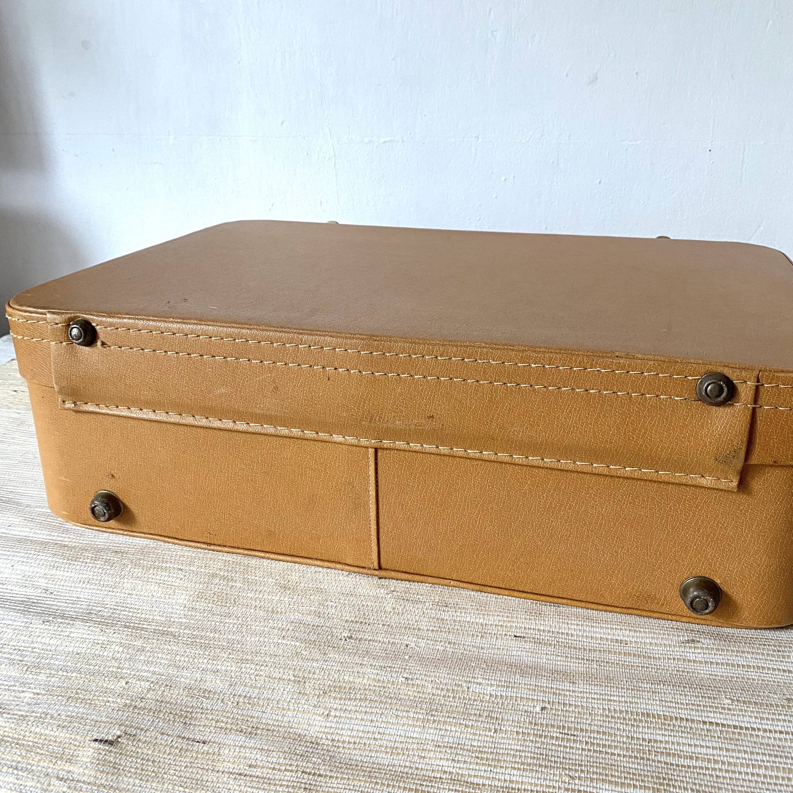 Valise vintage semi rigide 40X55