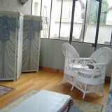 Confidant sofa