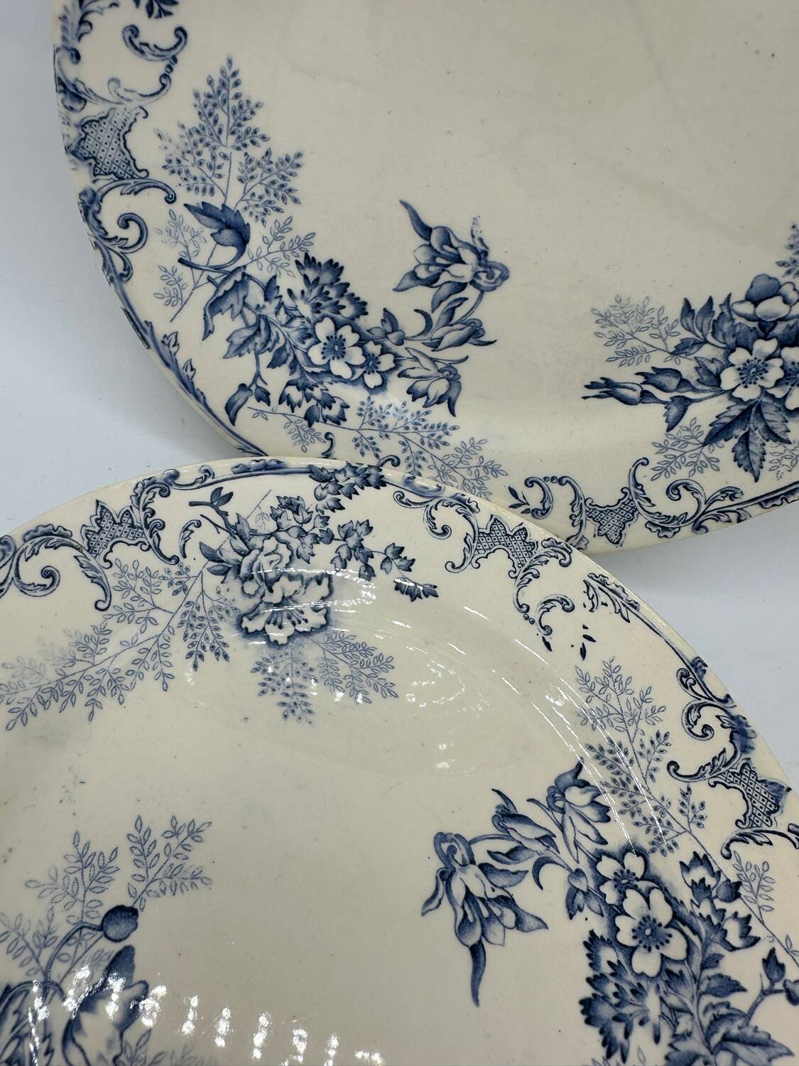 Lot of Choisy le Roi plates