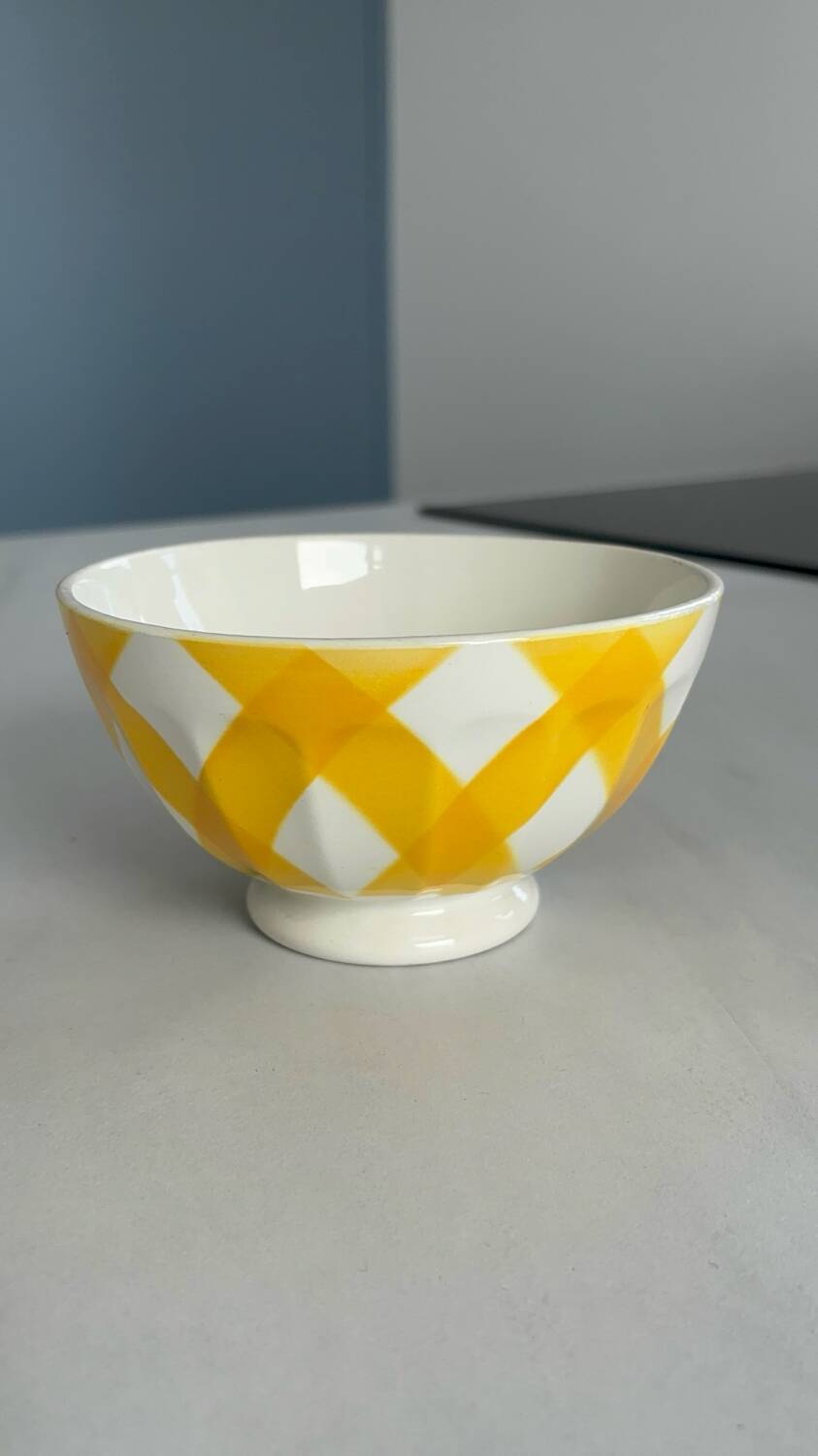 Antique Sarreguemines bowl with Scottish motif, France | Tiled earthenware bowl