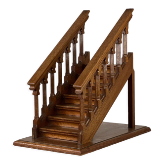 Modèle d’escalier chêne antique