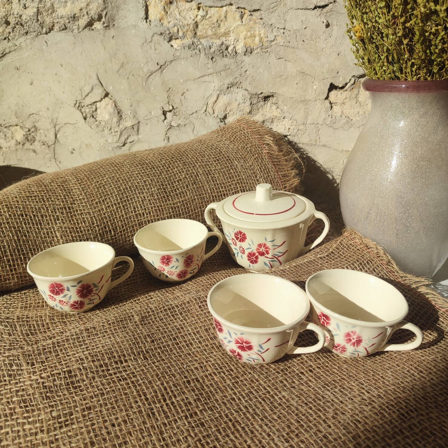 Set of 4 Badonviller Floral cups and a sugar bowl