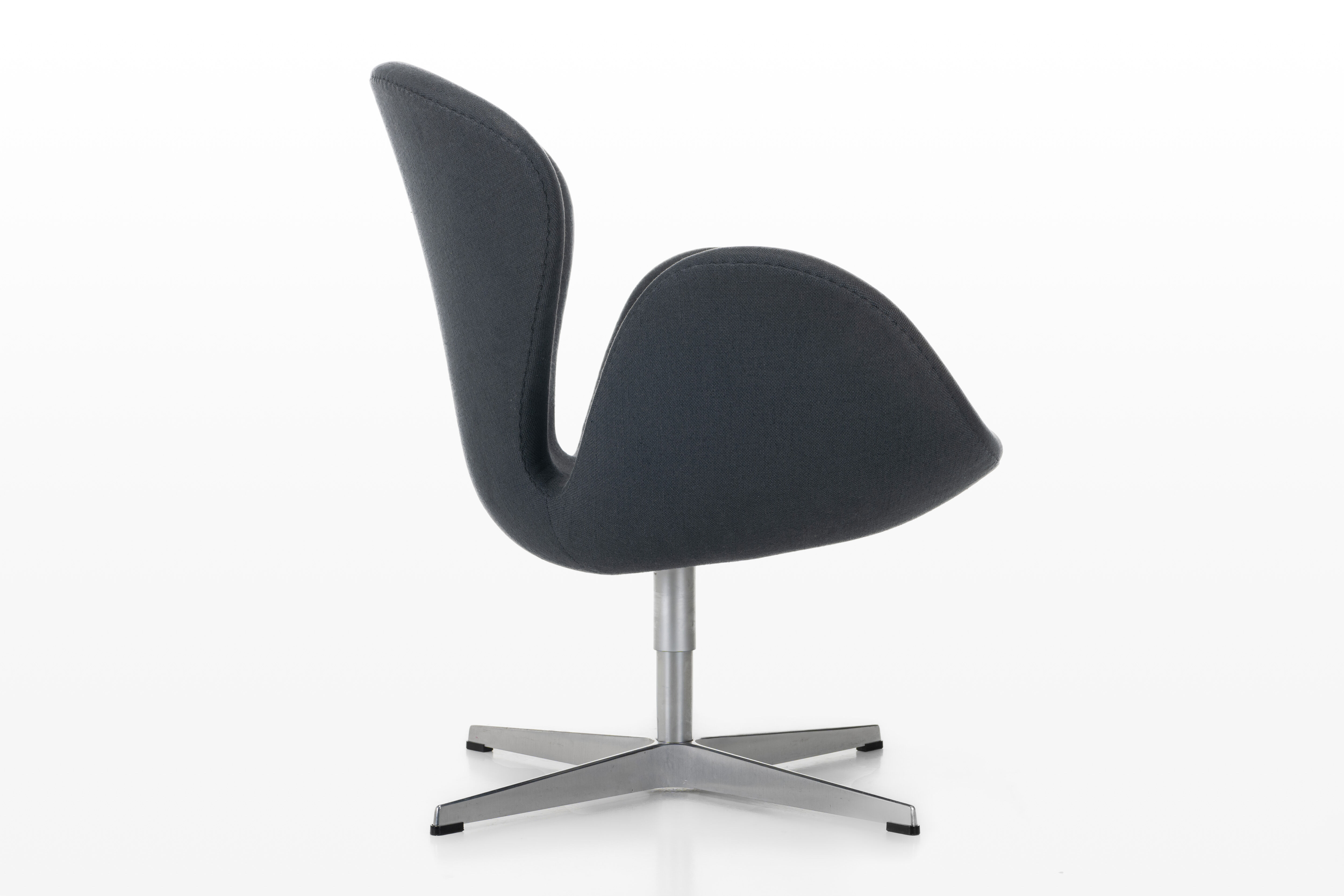 Swan Chair by Arne Jacobsen for Fritz Hansen, Denmark 1958