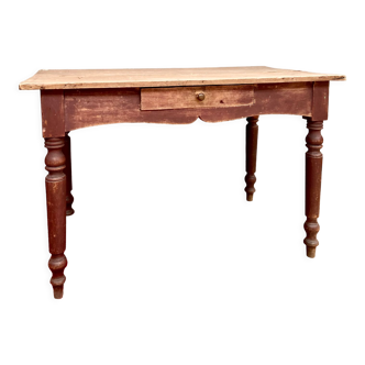 Farmhouse table