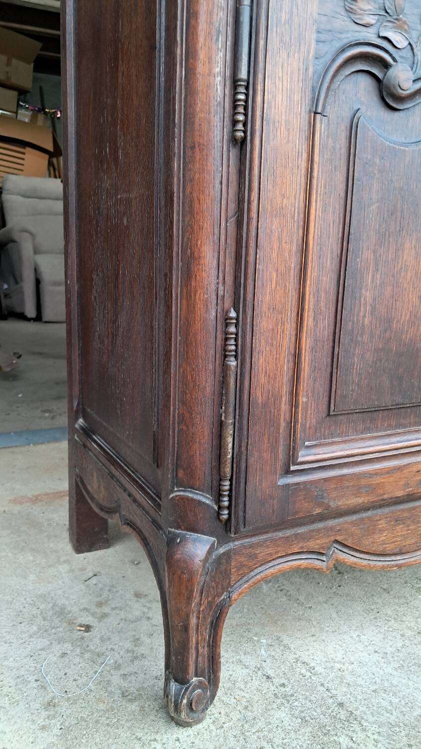 Louis XV two-body buffet