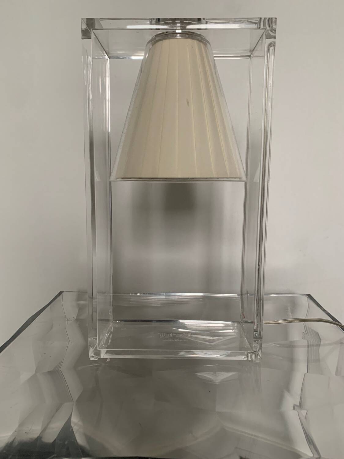 Light air karetll table lamp