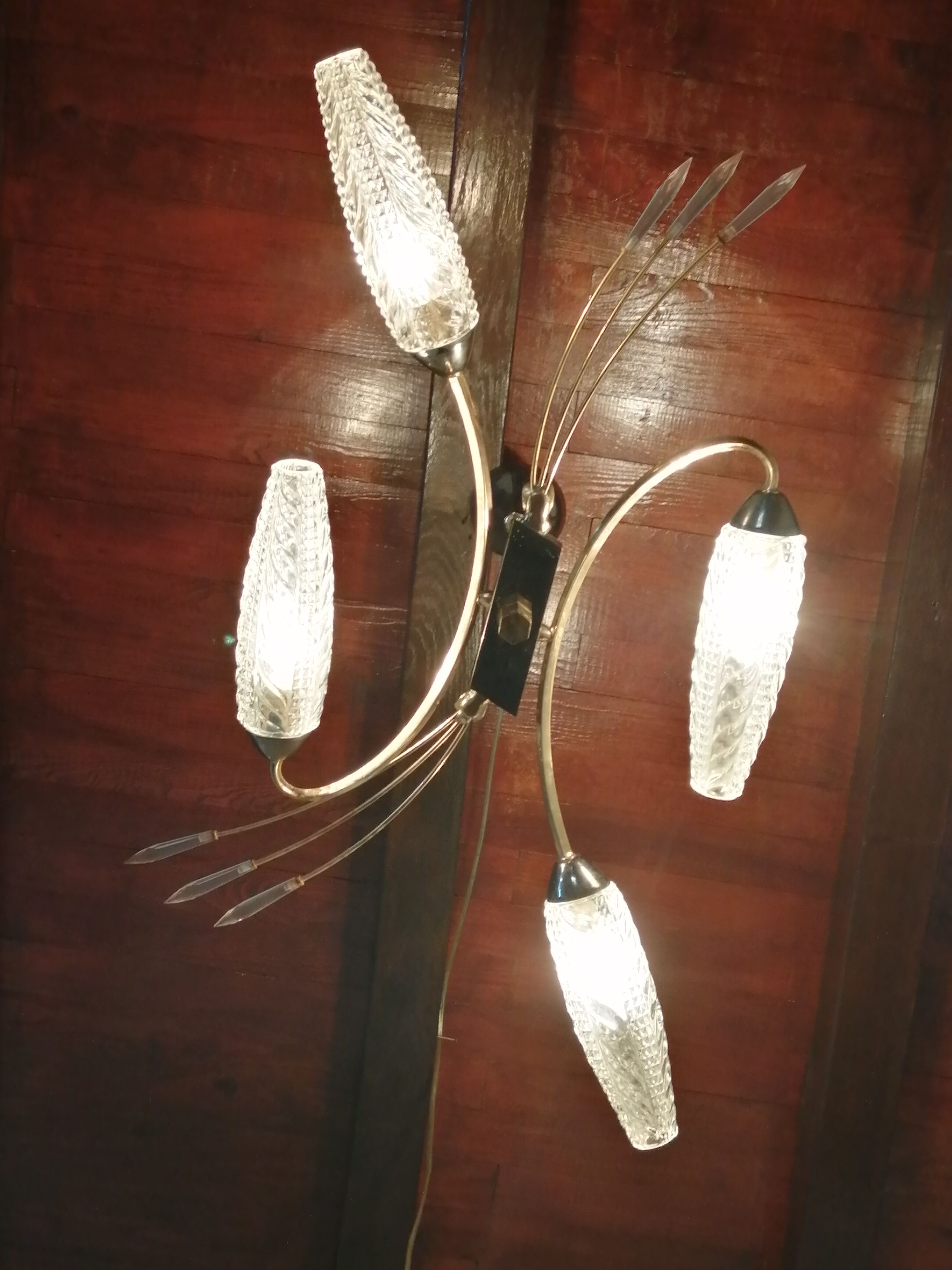 Golden chandelier fish pattern in brass 4 branches with tulips chiseled in glass 1950
