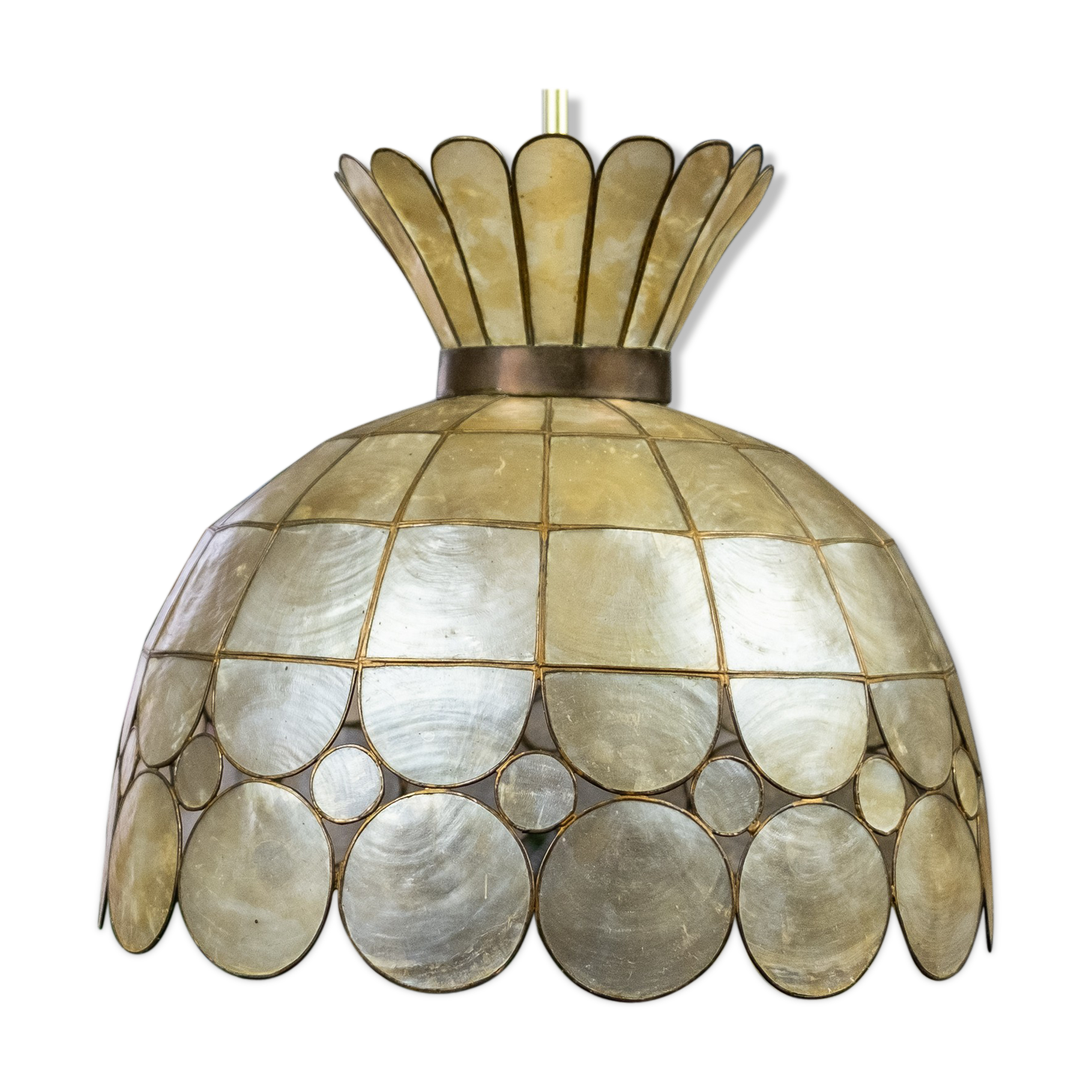 Suspension in mother-of-pearl of the 1950s