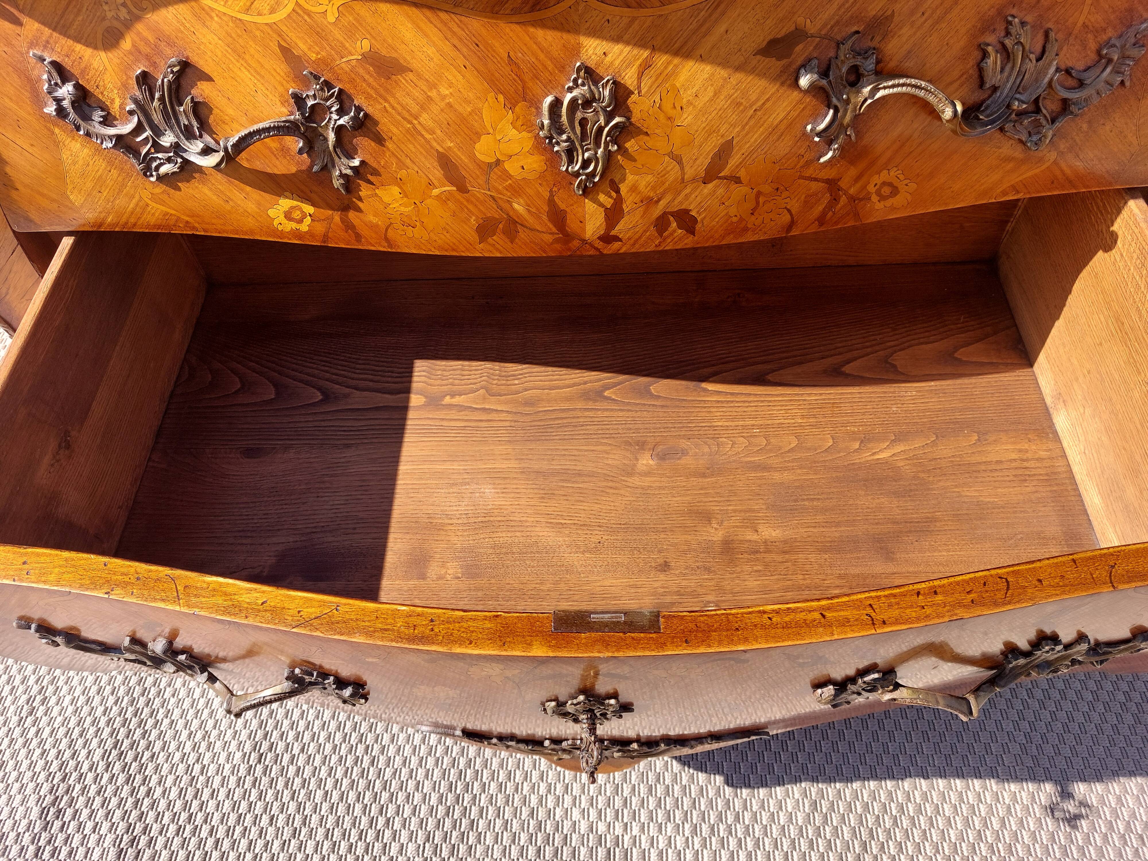 Louis XV style commode, inlaid with rosewood, marble top.