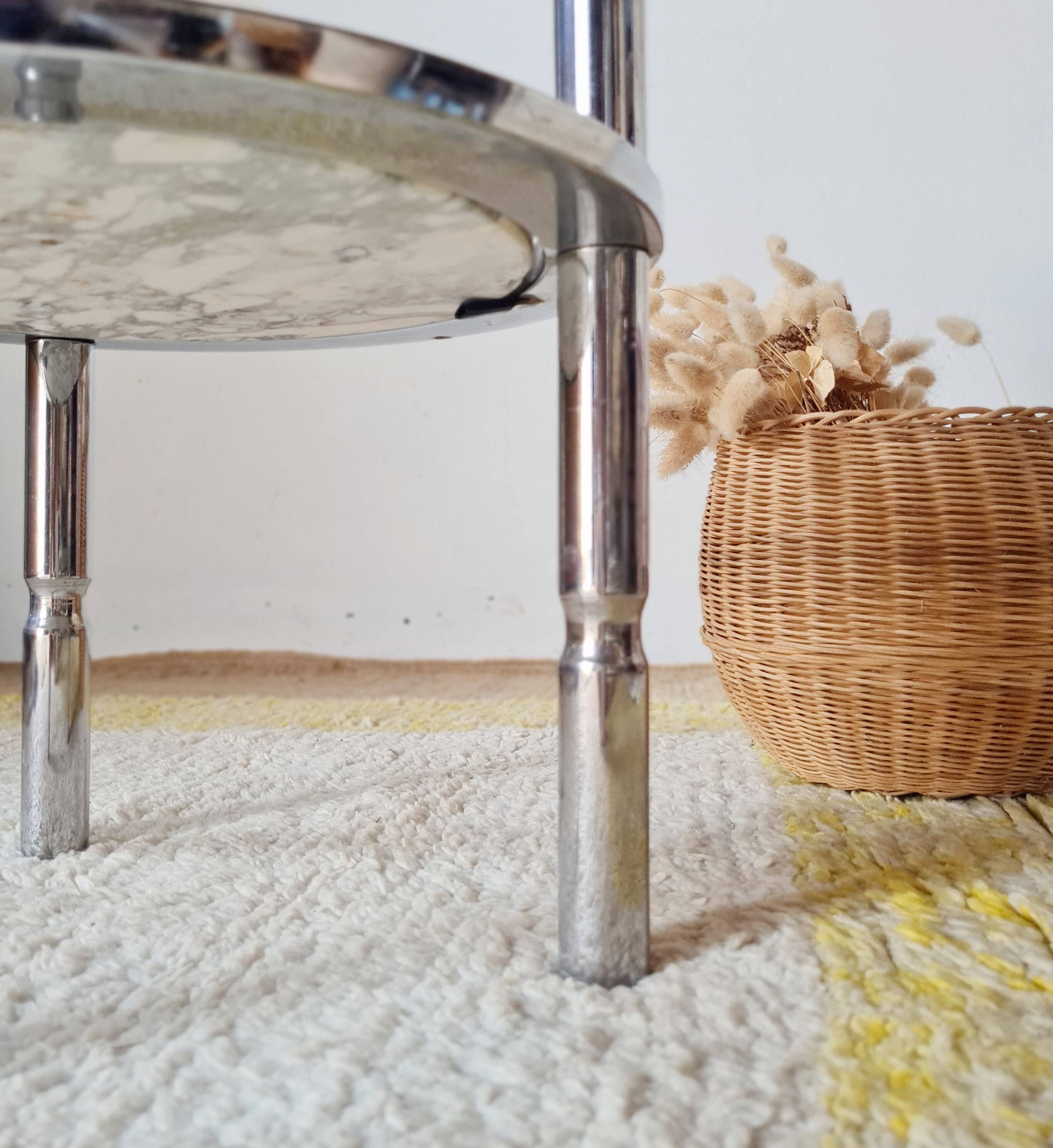 Table d'appoint en marbre et chrome, Italie années 70