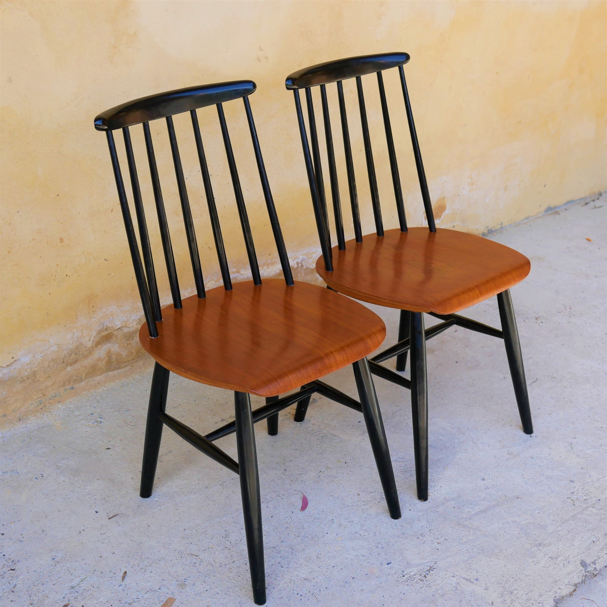 Chaise scandinave par I.Tapiovaara modèle « Fanett »