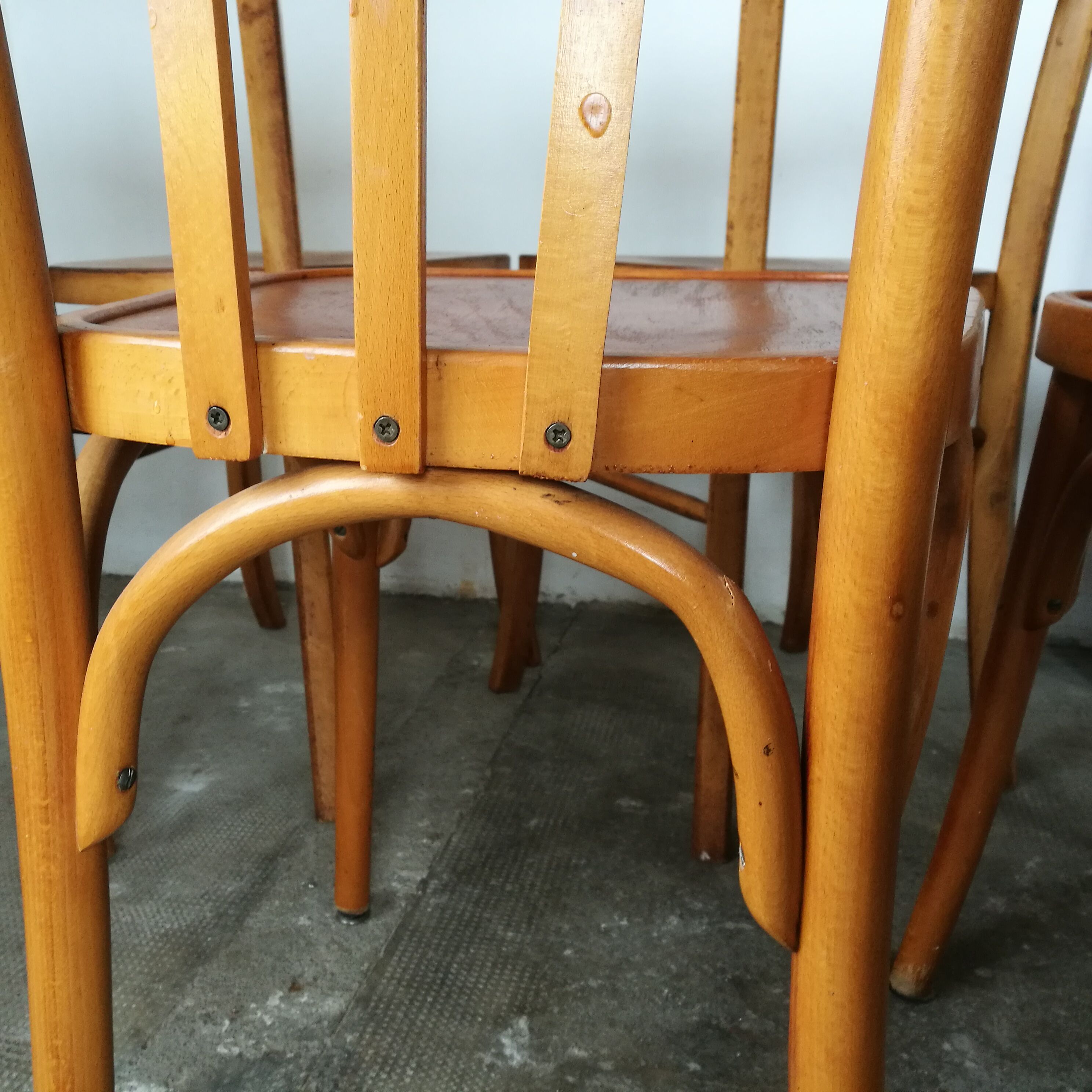 Set of 6 bistro chairs