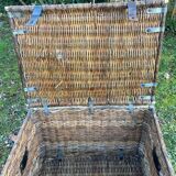 Wicker trunk