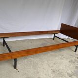 Daybed LC8 A.R.P. Pierre Guariche 1955