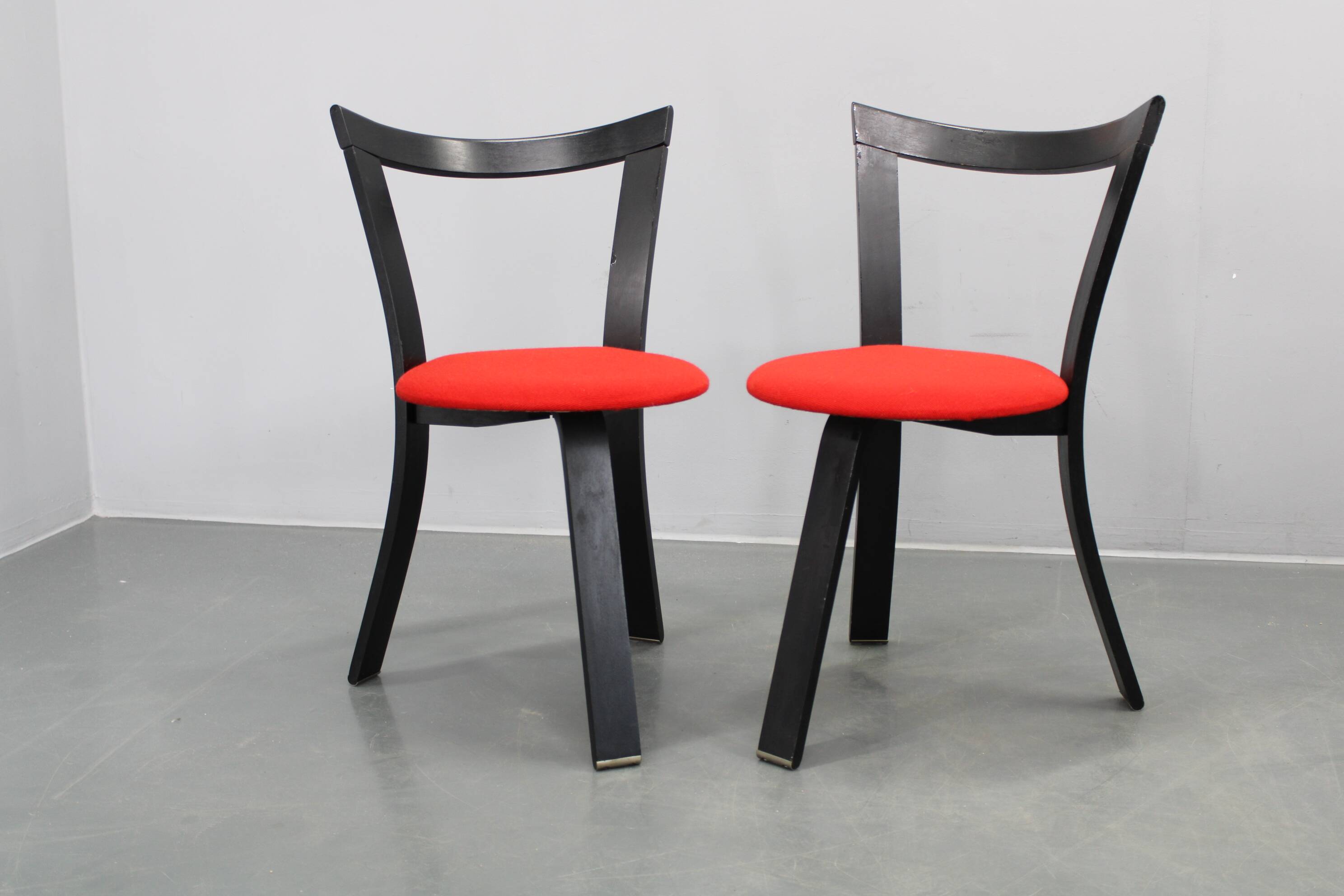 4 chaises en bois, années 1970