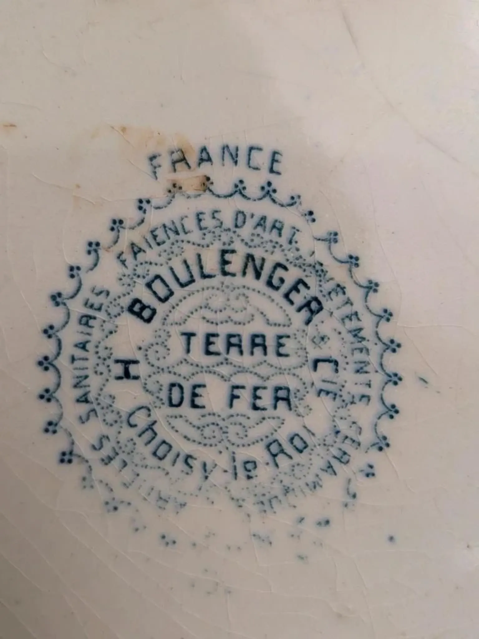 Antique plate Terre de fer H. Boulenger Choisy-le-roi – Blue floral decoration