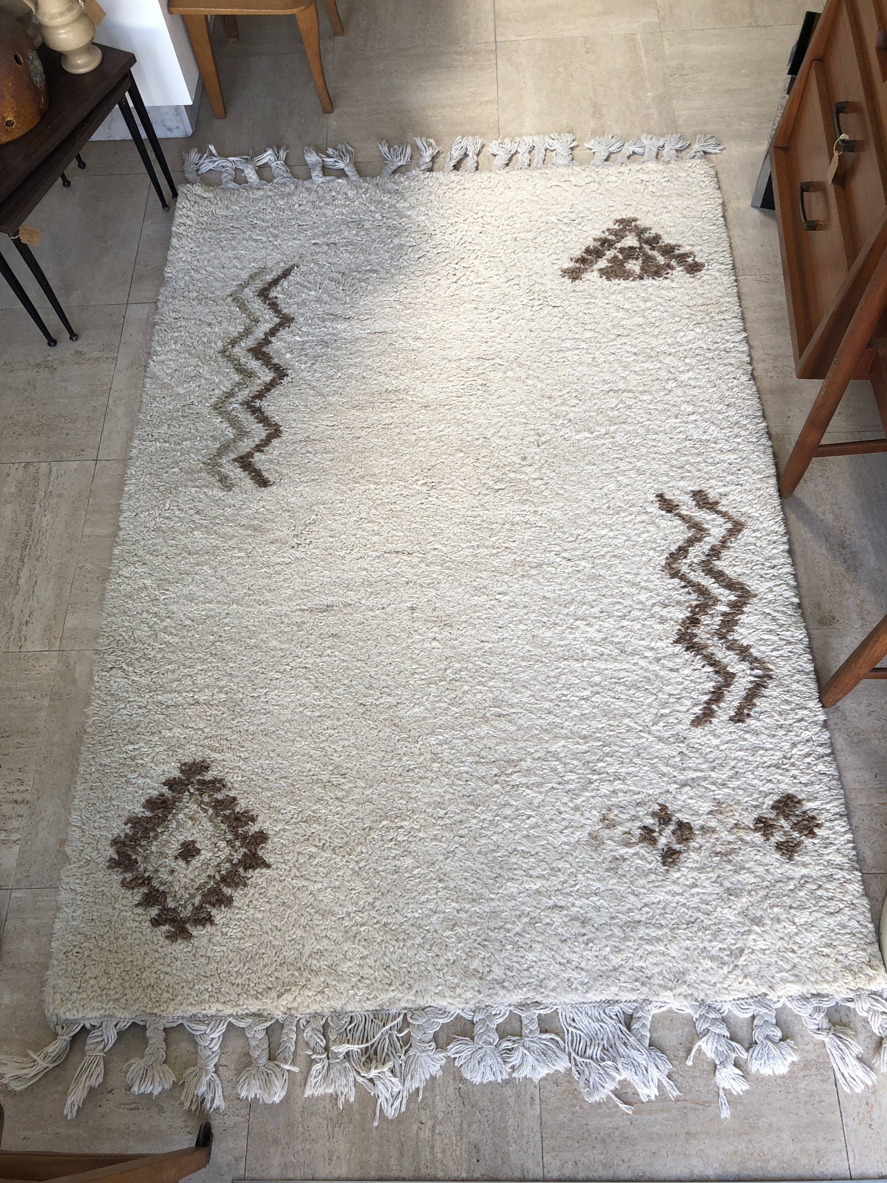 Vintage beni ouarain carpet, 1970