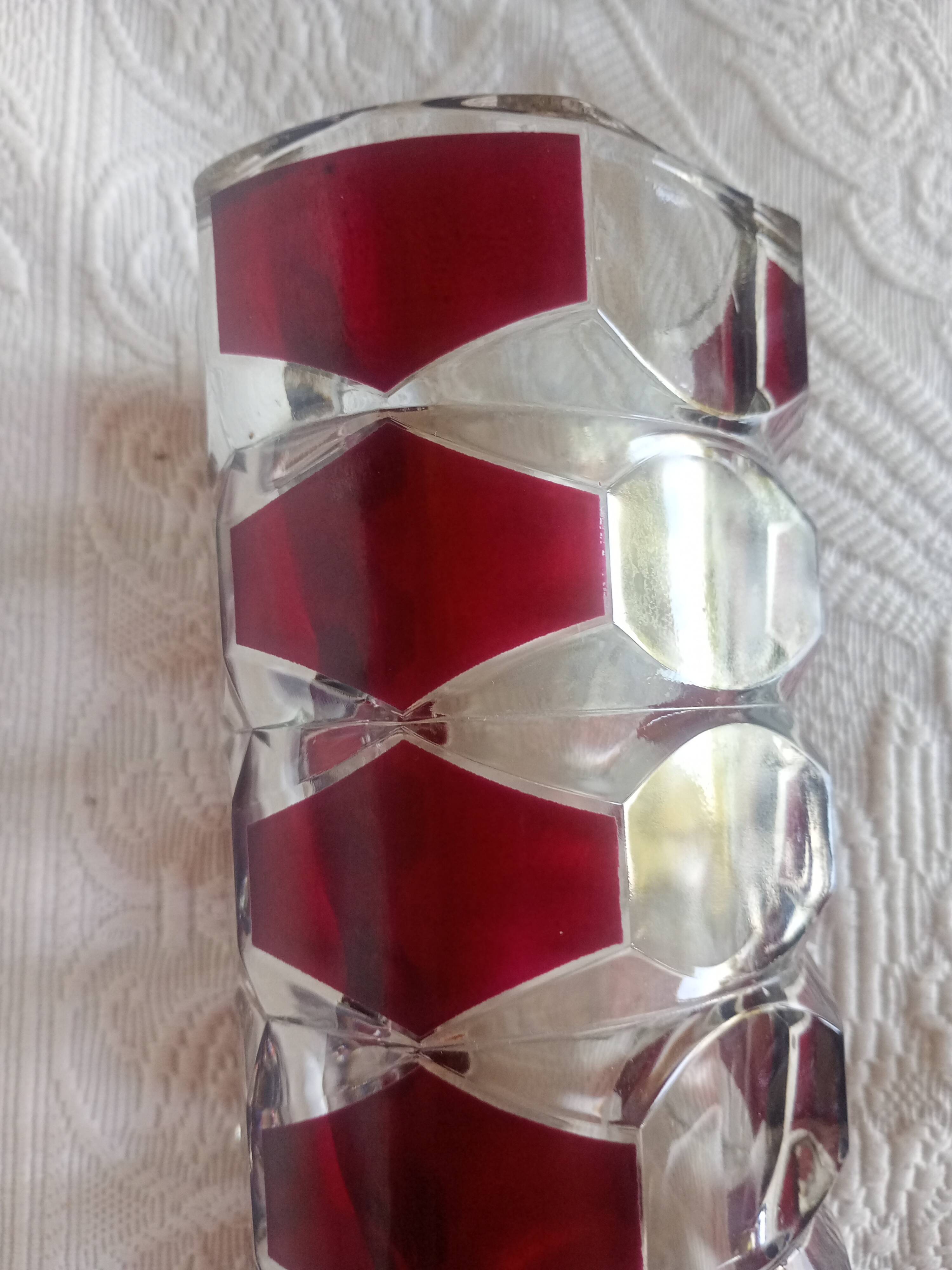Vase - 3-sided faceted overlay ruby red - 24cm moulded crystal glass