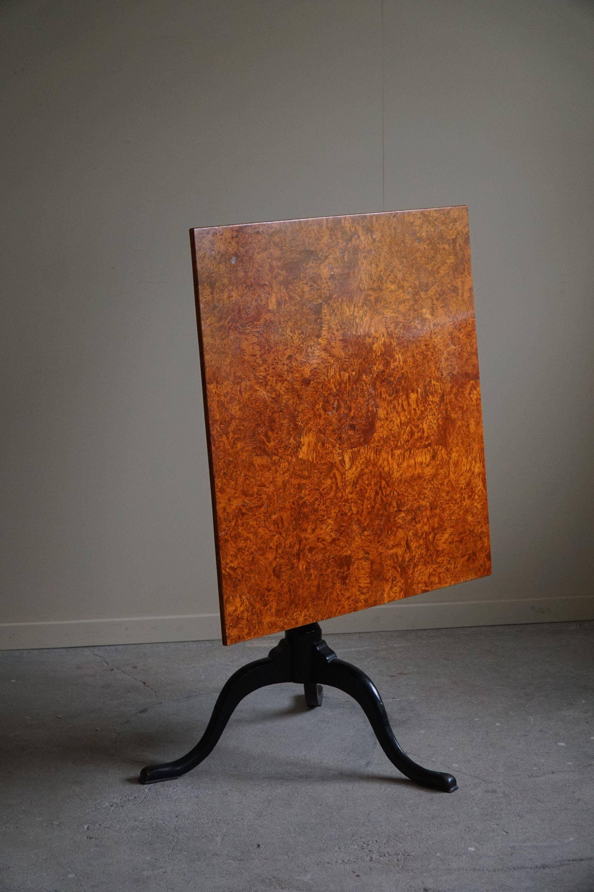 Antique handcrafted square table with drop leaves made of burl wood, Swedish, 19th century.