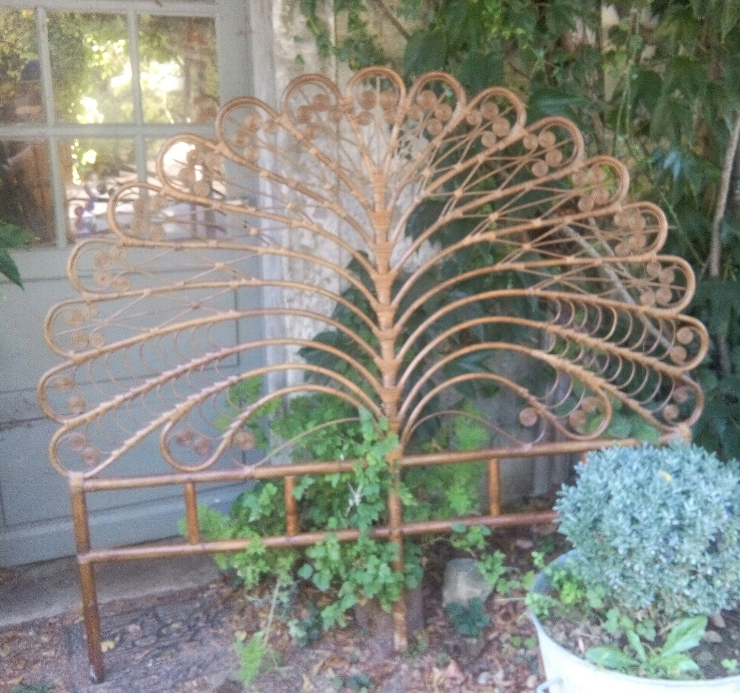 2-seat peacock rattan headboard