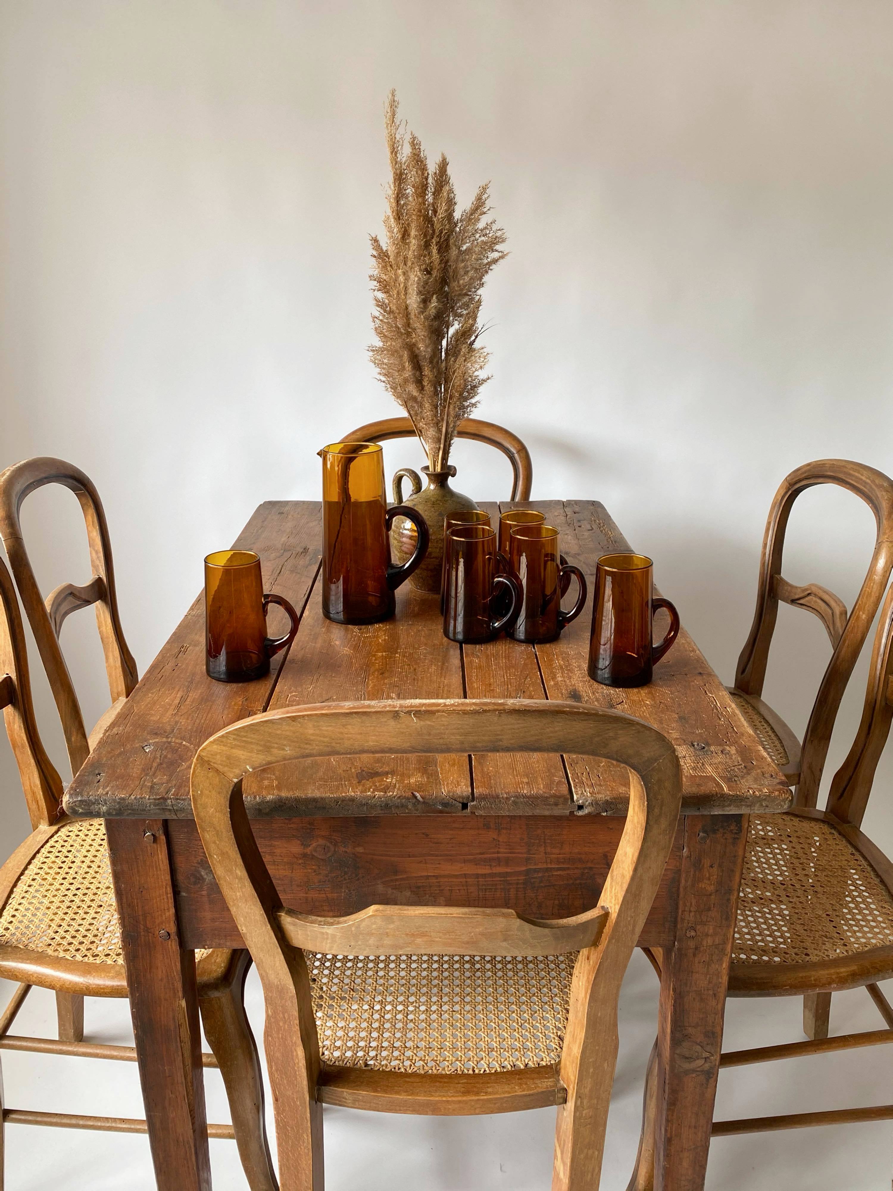 Suite chairs campaign caning