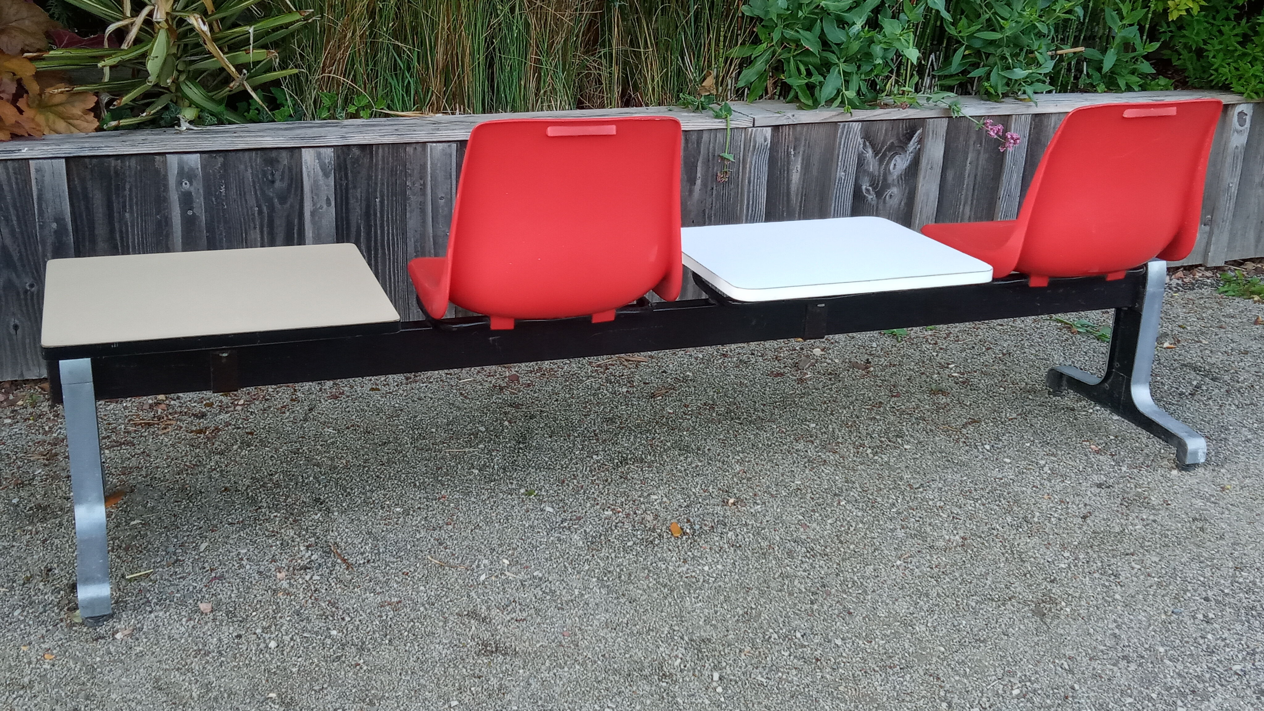 Grofillex waiting room bench