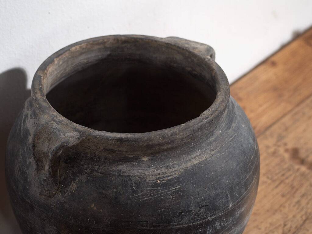 Old pot with handles (c.1900) #4