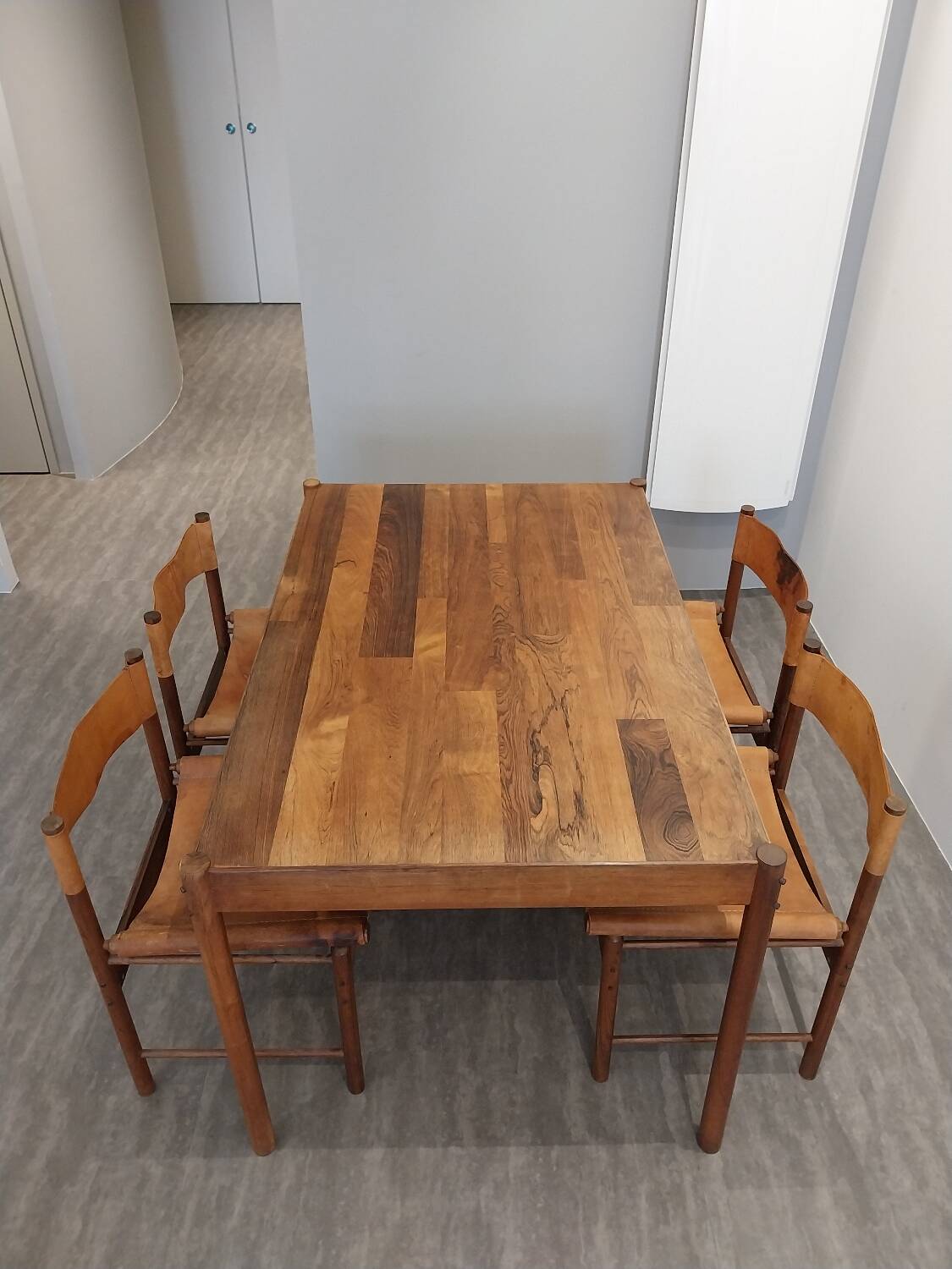 Table design Jorge Zalszupin