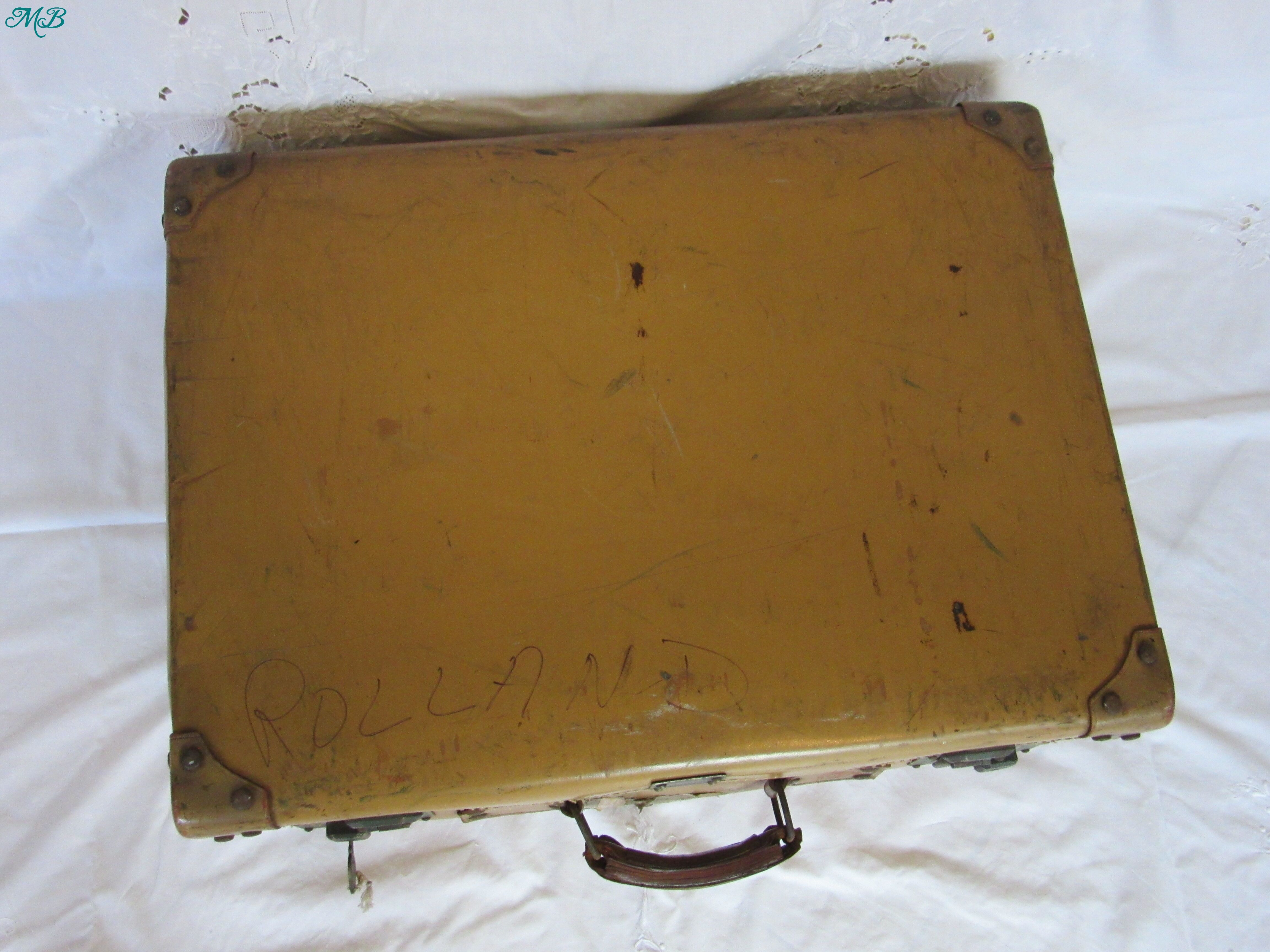 Valise ancienne