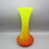 Vase en pate de verre