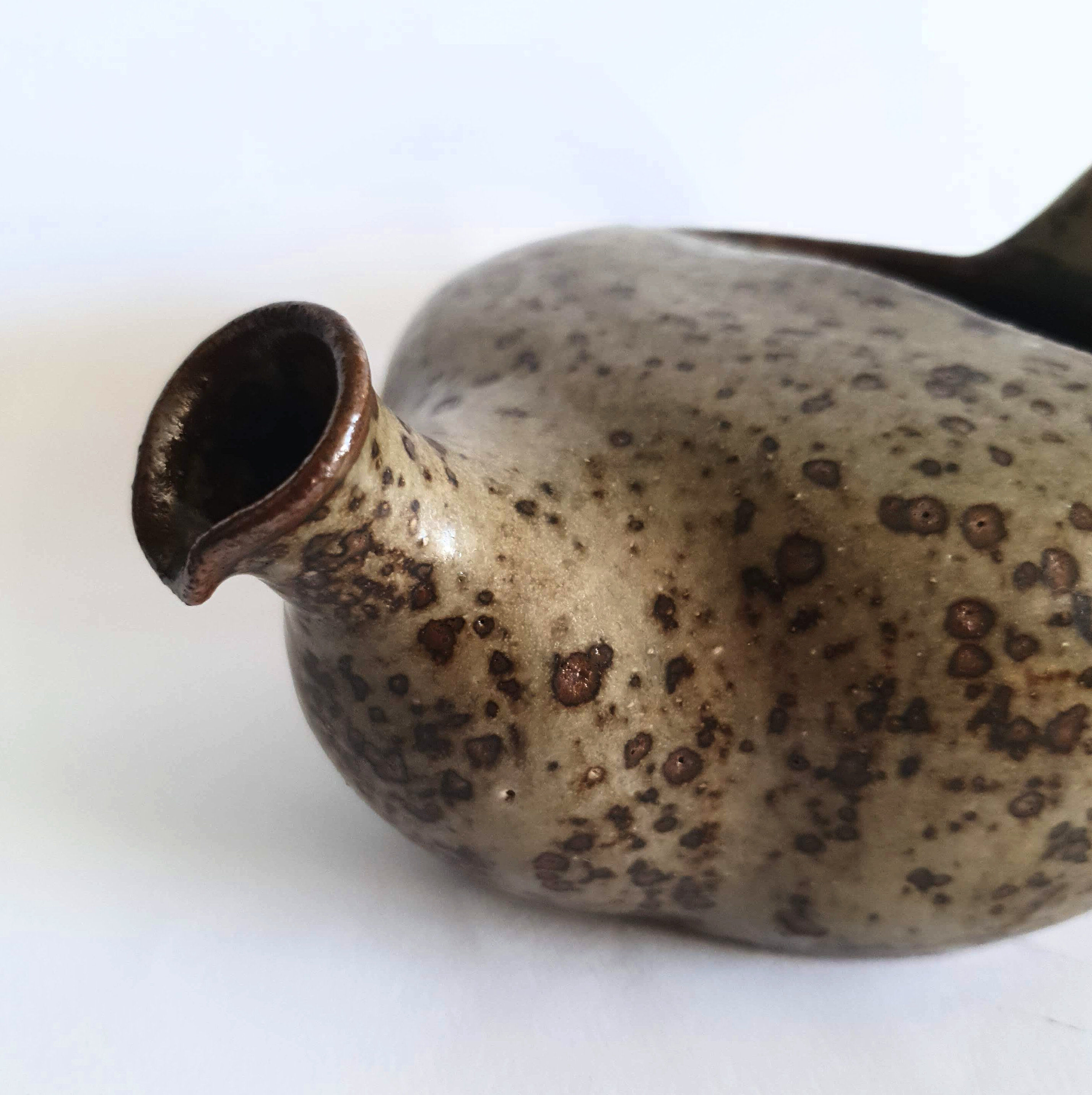 Pourer signed Le Cep grès Jean Tessier