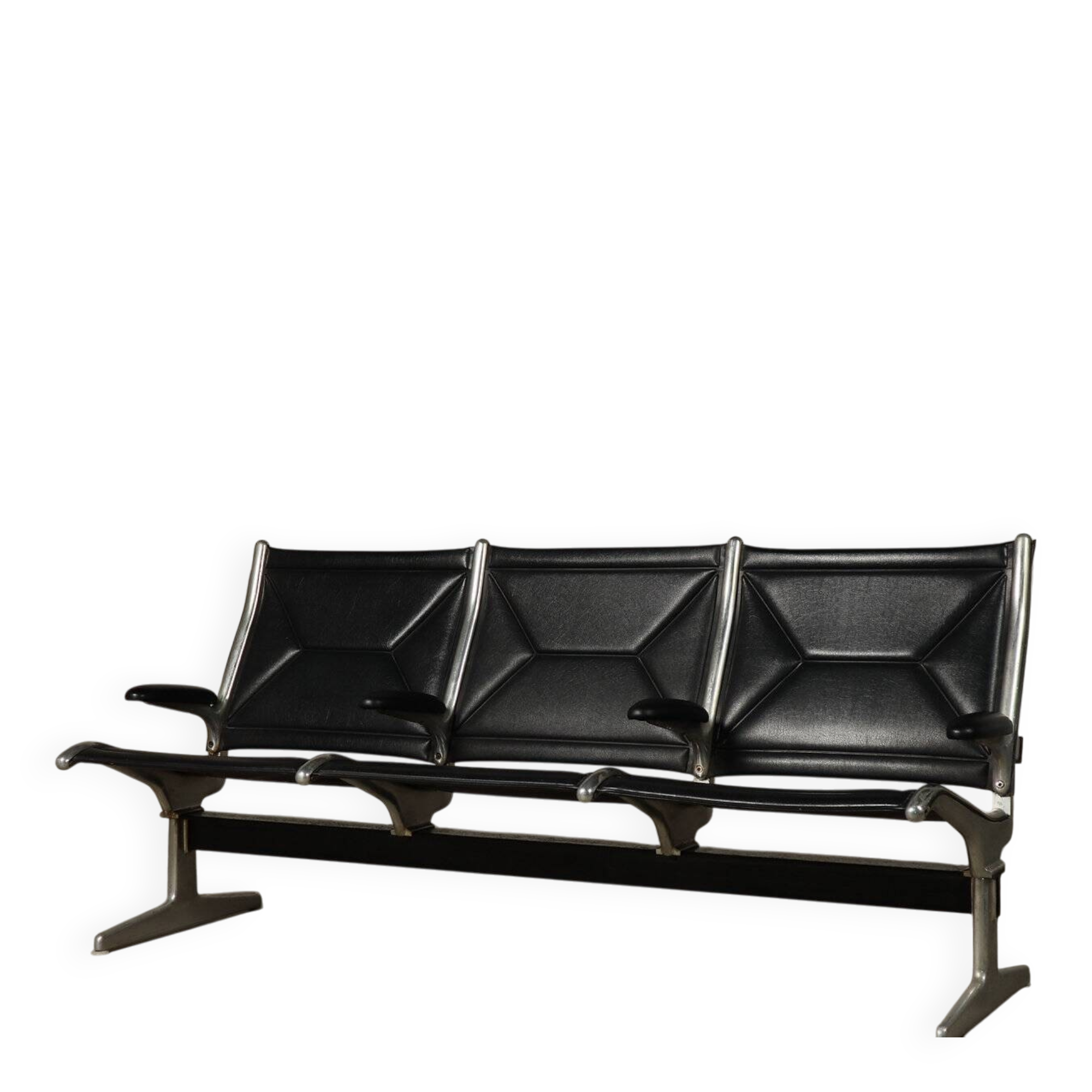 Tandem Sling bench by Charles & Ray Eames, 1962