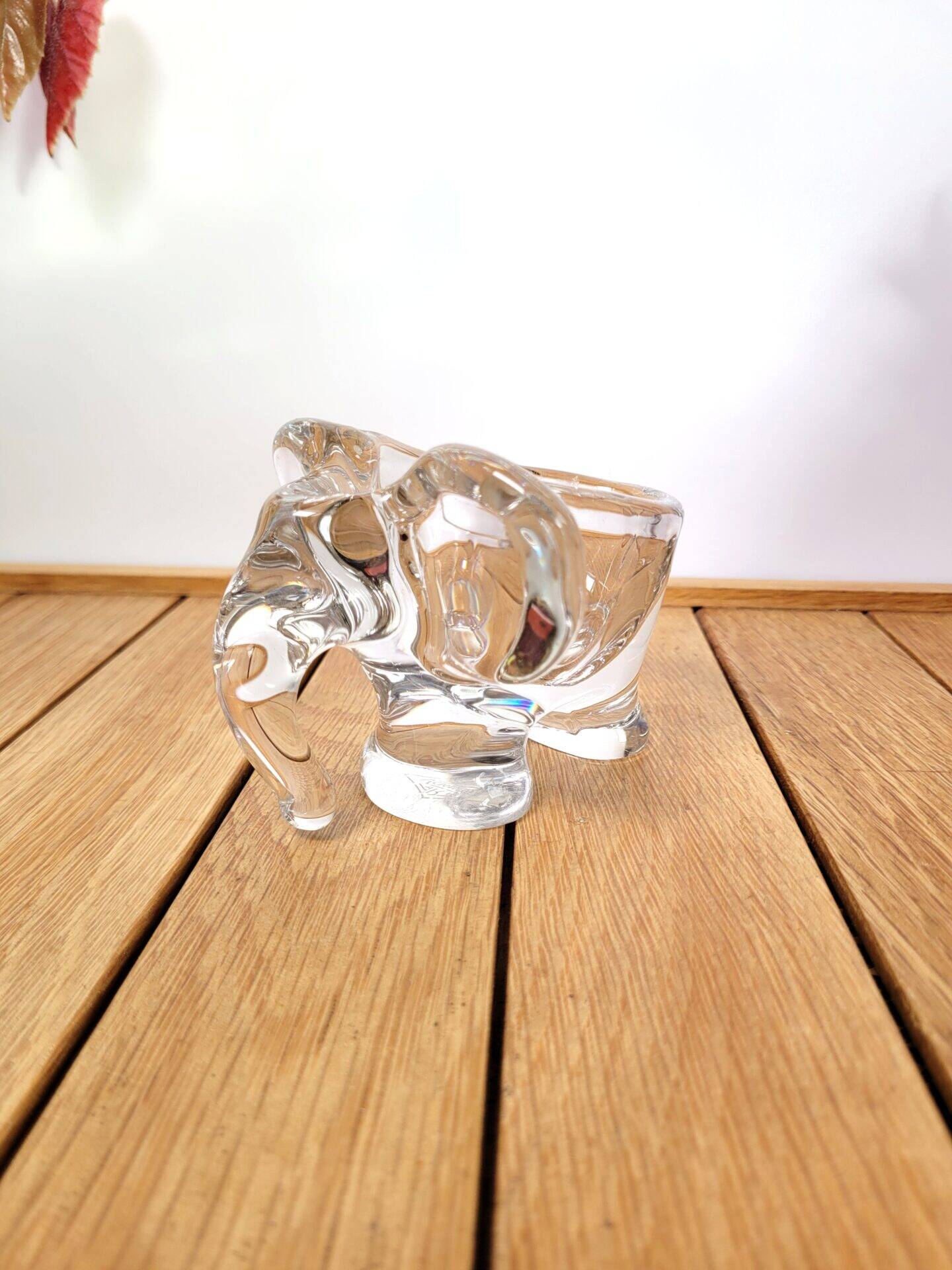 Vannes crystal elephant ashtray