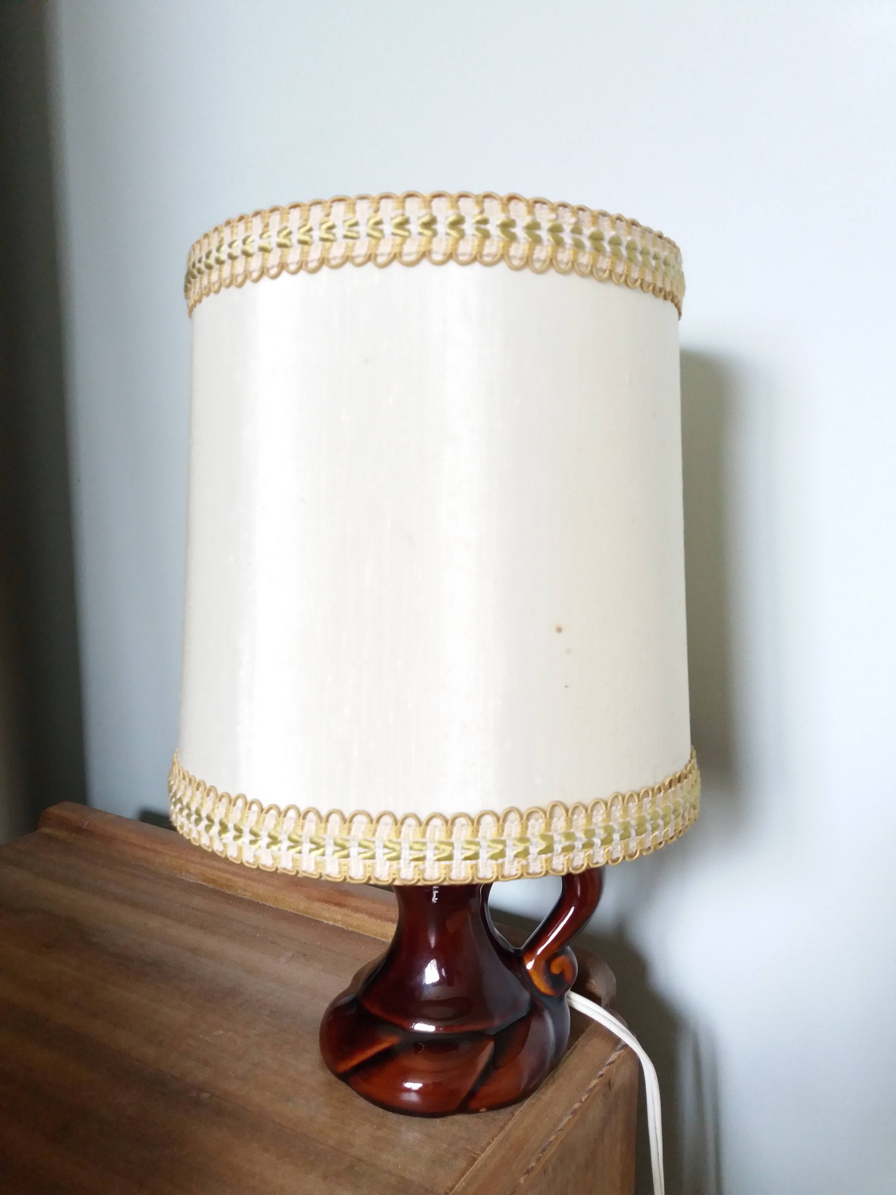 CVL table lamp with ceramic base