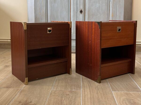 Tables de chevet style bateau