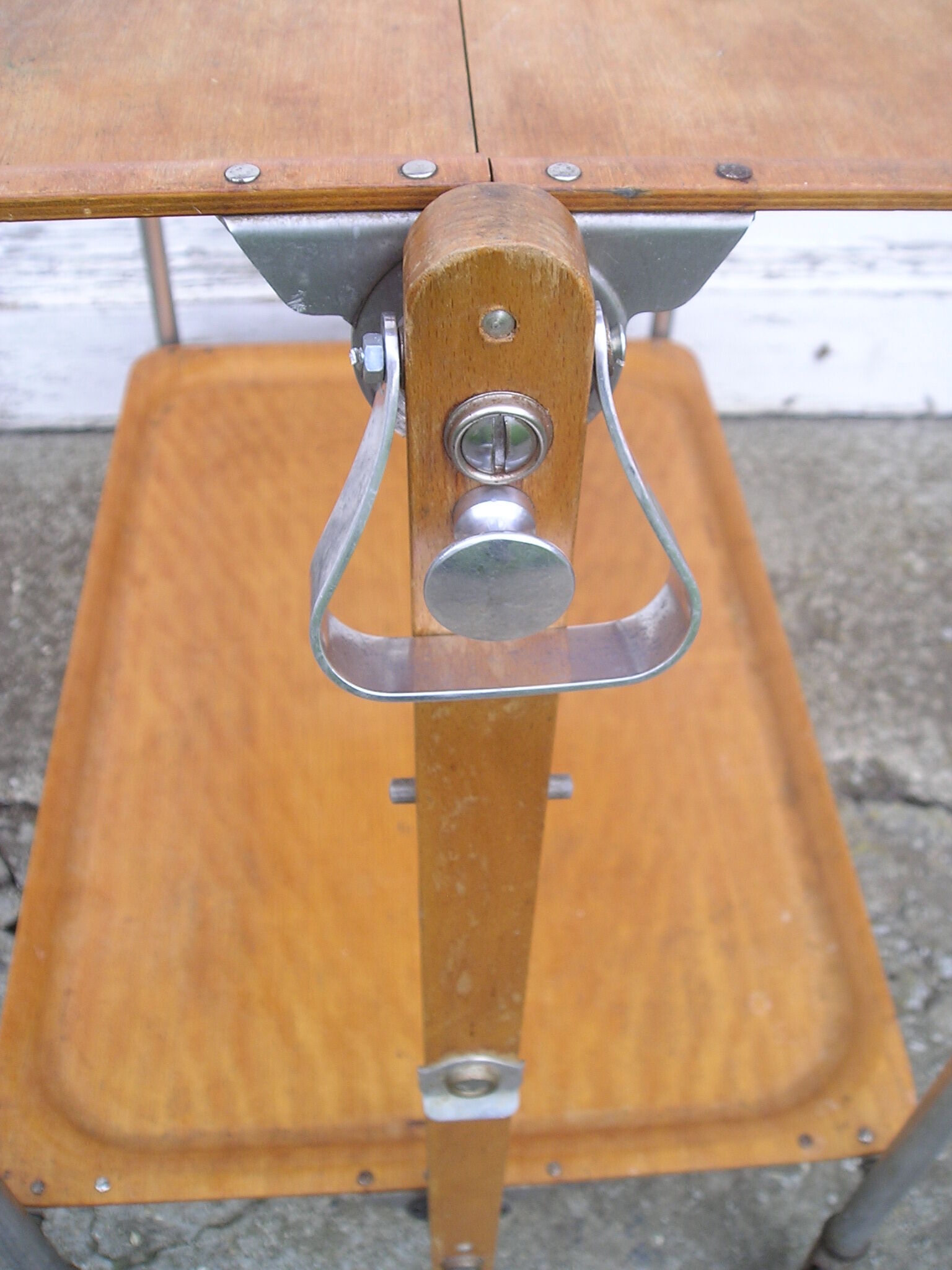 Textable folding serving table 1950