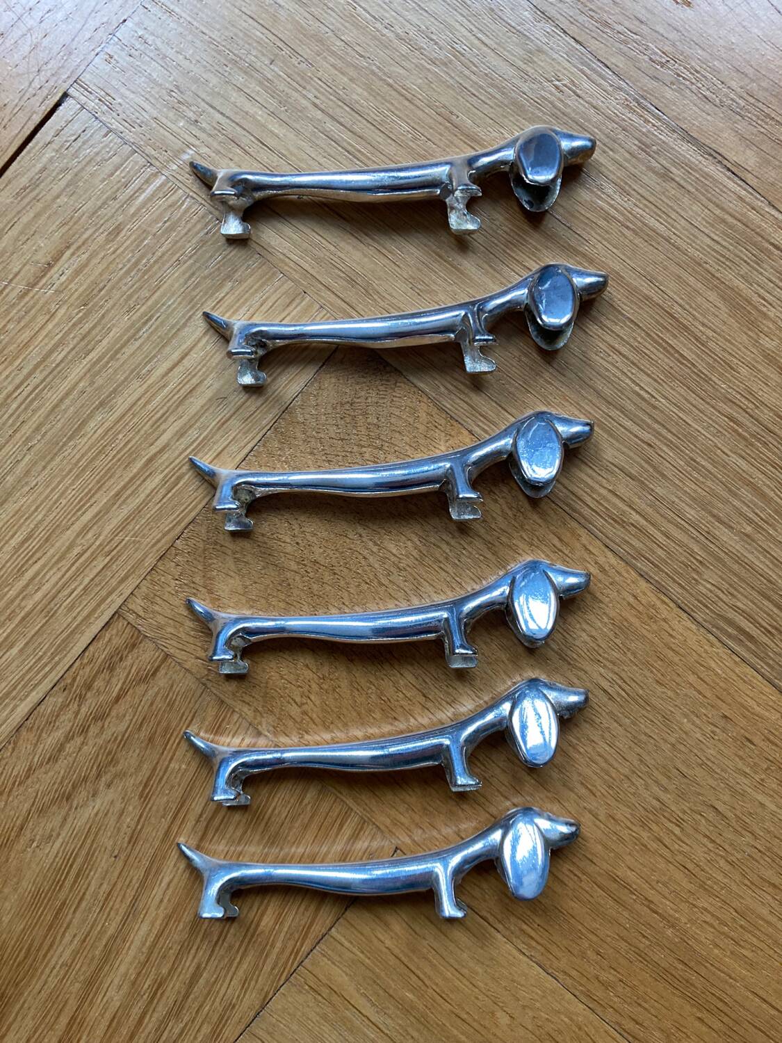 Silver metal dog knife holder