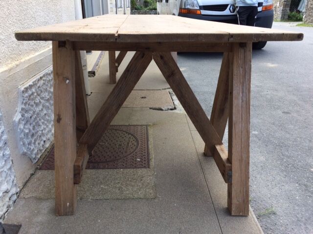 Table xxl on trestles