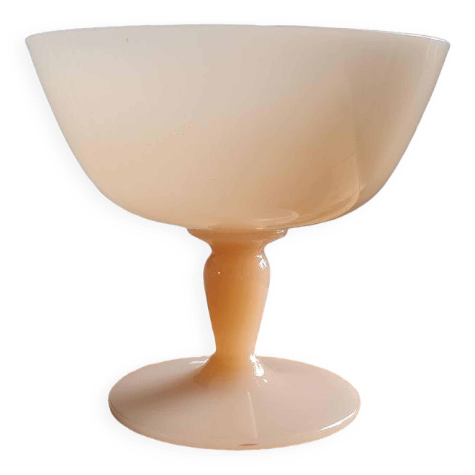 Cup in nude milky opaline
