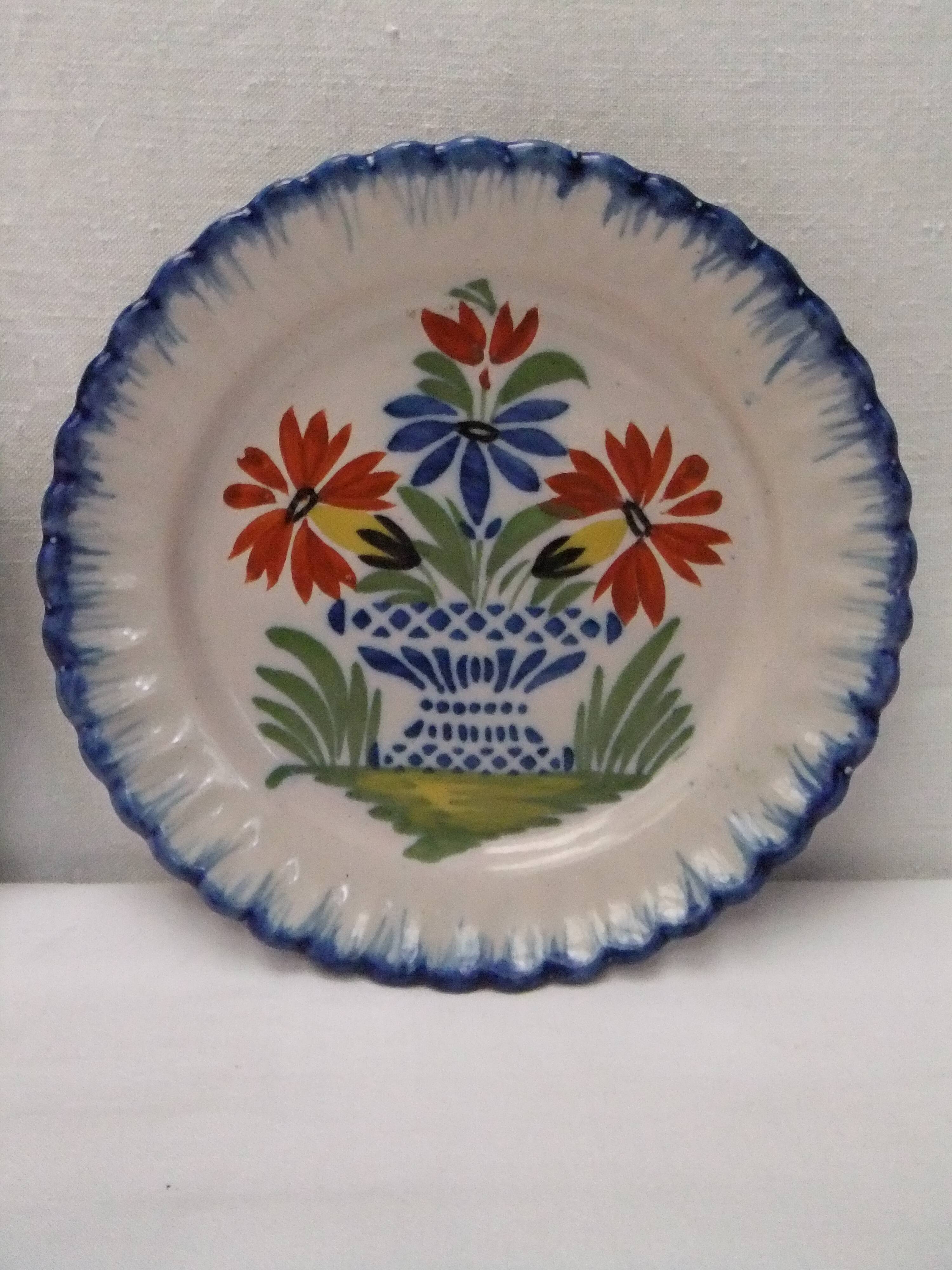 Auvillar porcelain dessert plate service