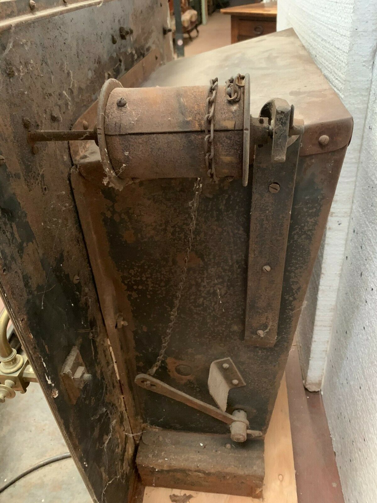 Napoleon III Old Fire-era cast iron chimney